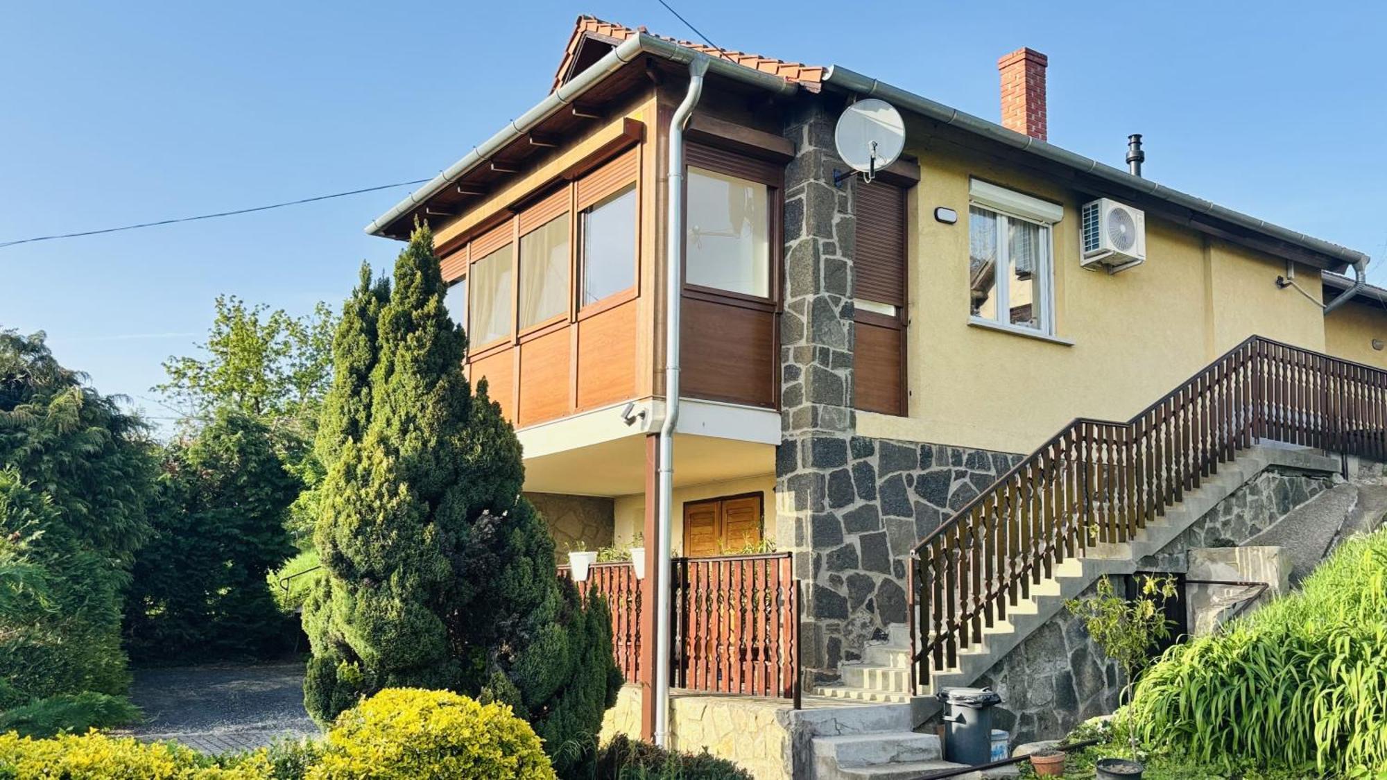 Panorama Apartmanhaz Sárvár Buitenkant foto